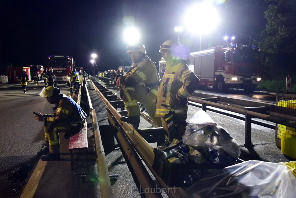 VU Gefahrgut LKW umgestuerzt A 4 Rich Koeln Hoehe AS Gummersbach P686.JPG - Miklos Laubert